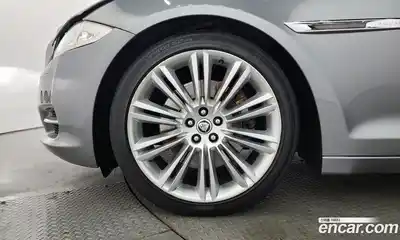 Jaguar XJ 2012 5.0 гидро в Москве № 500263, миниатюра 5