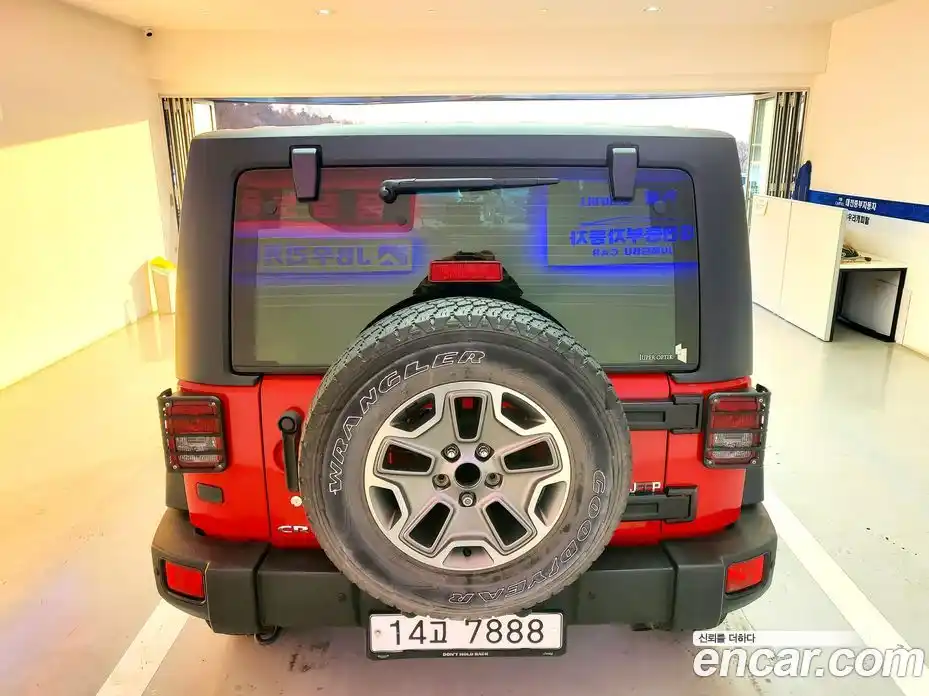 Jeep Wrangler 2014 2.8 гидро в Москве № 535324, фото 8