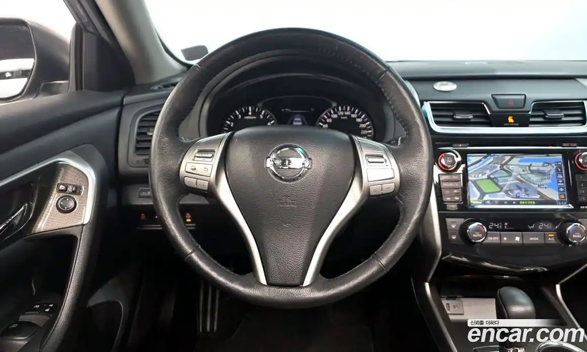 Nissan Altima 2015 2.5 гидро в Москве № 548079, фото 13