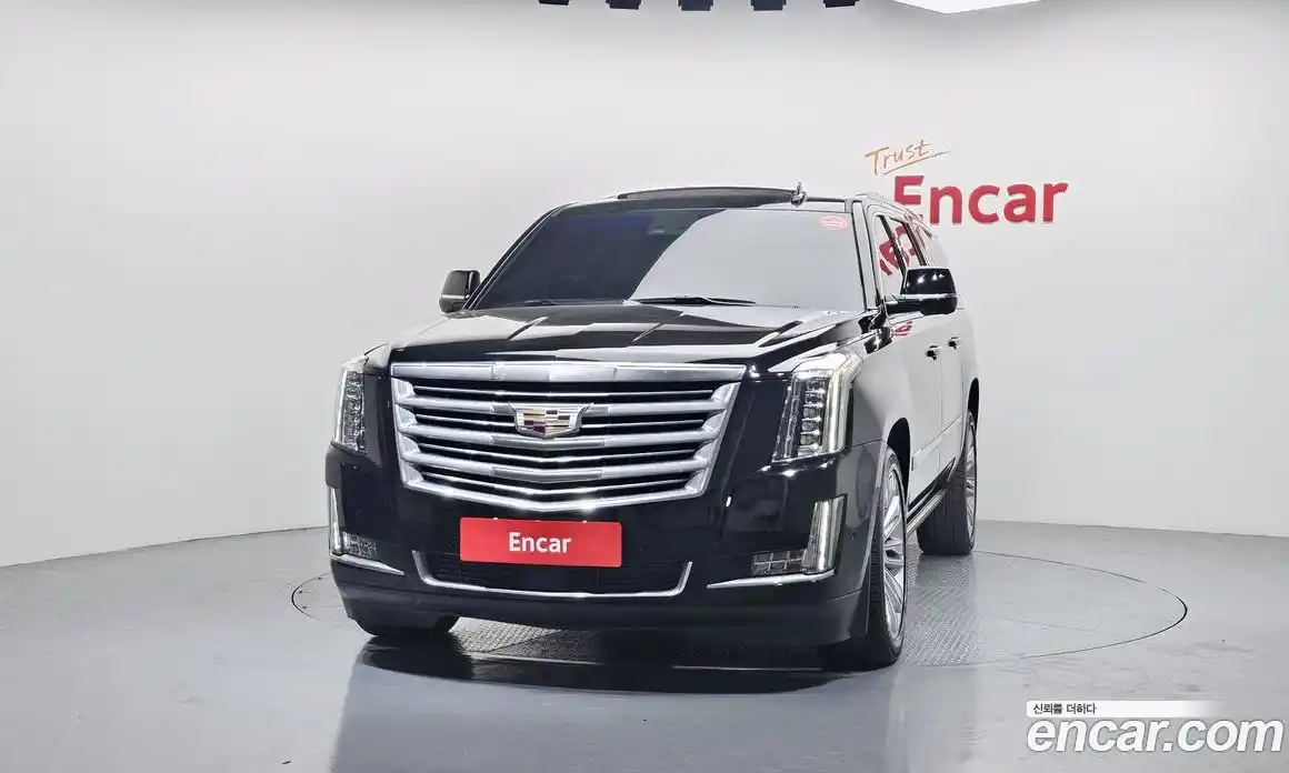Cadillac Escalade 2018 6.2 гидро в Москве № 548096, фото 3