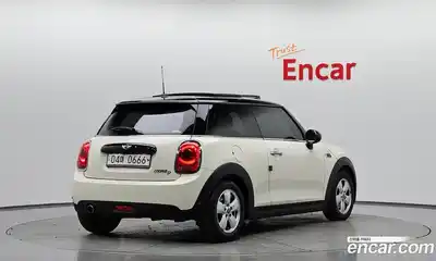 Mini Cooper 2016 1.5 гидро в Москве № 628085, миниатюра 2