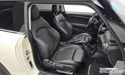 Mini Cooper 2016 1.5 гидро в Москве № 628085, миниатюра 10
