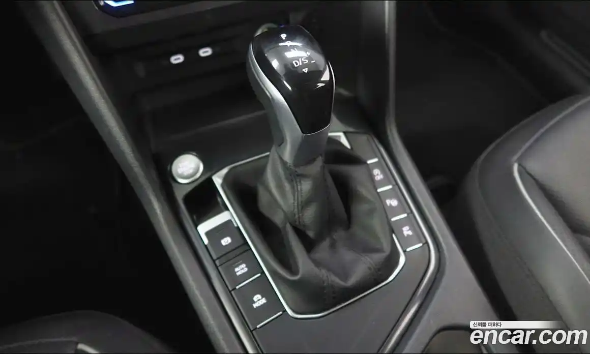 Volkswagen Tiguan 2023 2.0 гидро в Москве № 629304, фото 15