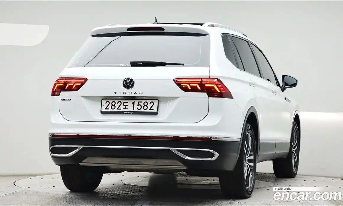 Volkswagen Tiguan 2023 2.0 гидро в Москве № 629304, фото 4