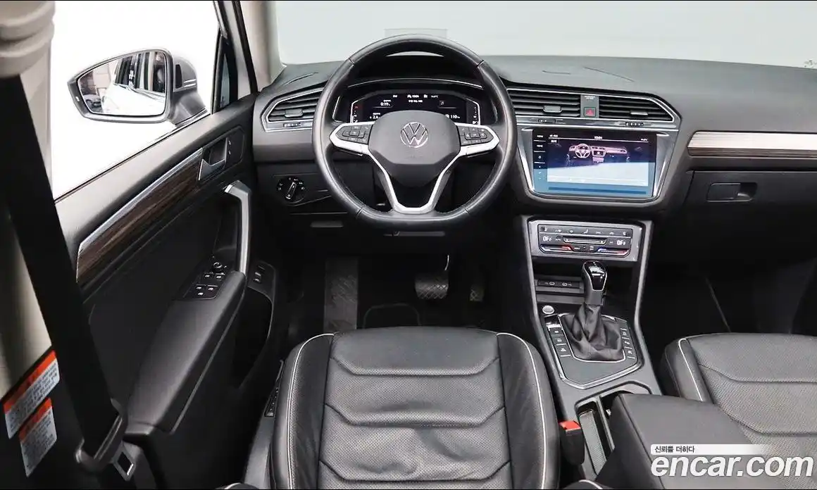 Volkswagen Tiguan 2023 2.0 гидро в Москве № 629304, фото 10