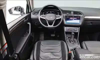 Volkswagen Tiguan 2023 2.0 гидро в Москве № 629304, миниатюра 10