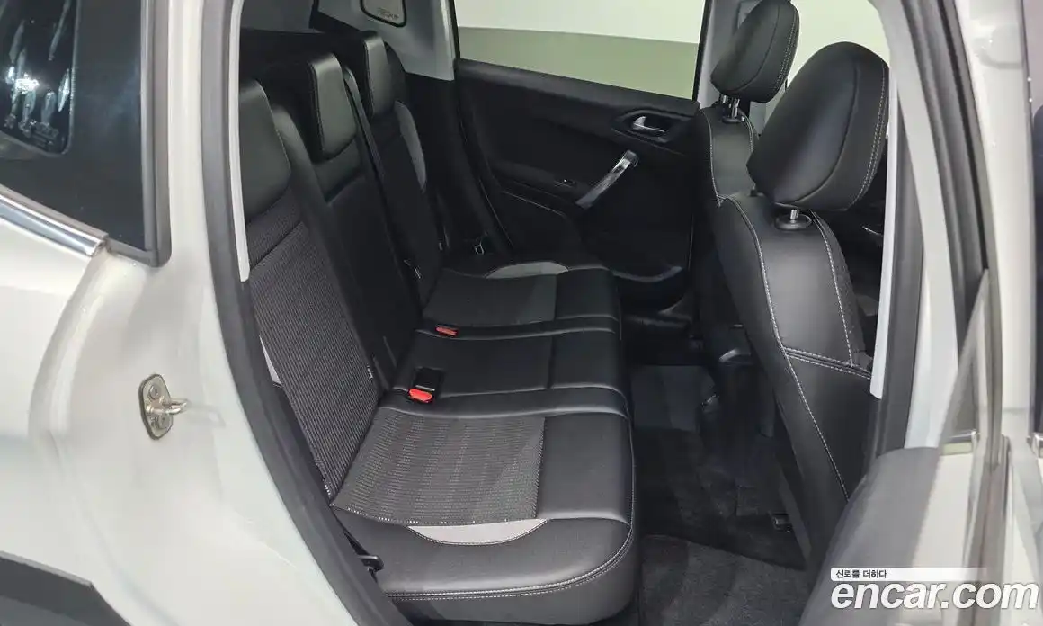 Peugeot 2008 2017 1.6 гидро в Москве № 717526, фото 12