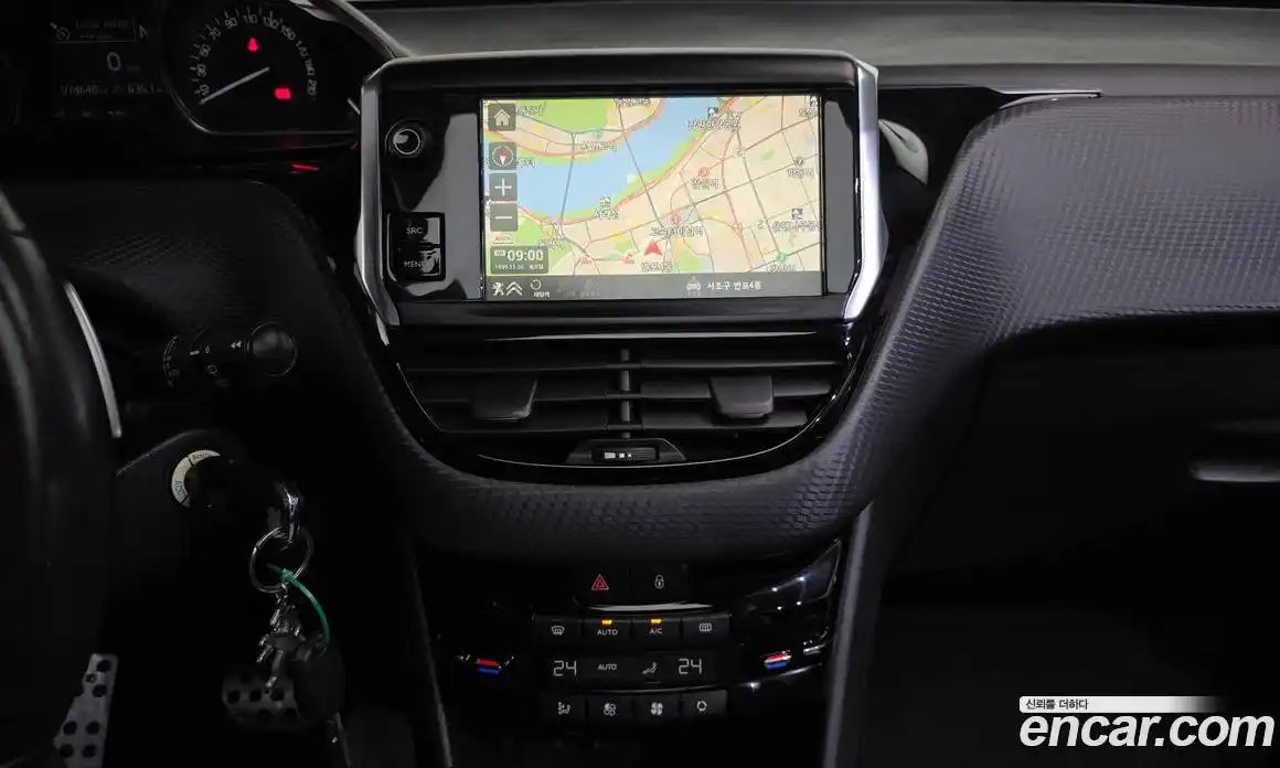 Peugeot 2008 2017 1.6 гидро в Москве № 717526, фото 14