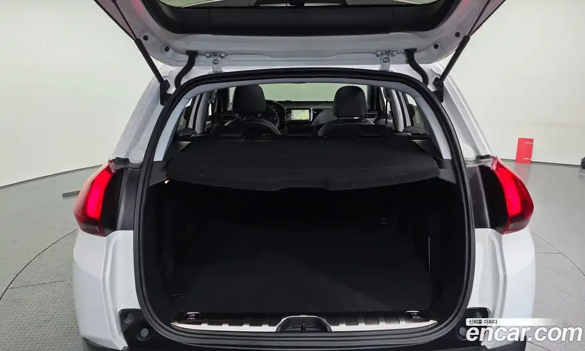 Peugeot 2008 2017 1.6 гидро в Москве № 717526, фото 20