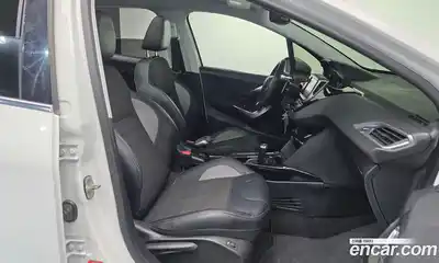 Peugeot 2008 2017 1.6 гидро в Москве № 717526, миниатюра 10