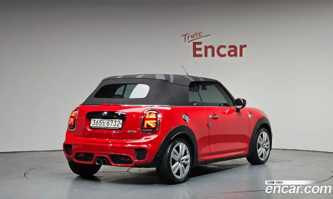 Mini Cooper Convertible 2020 2.0 гидро в Москве, фото 20