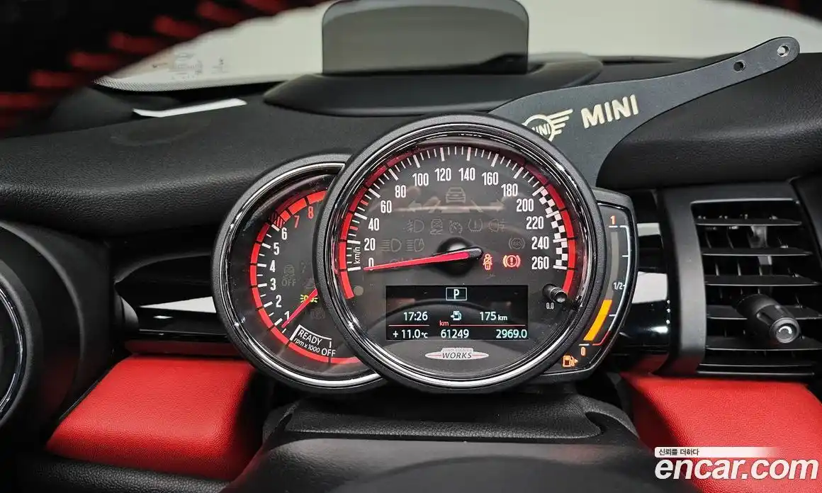 Mini Cooper Convertible 2020 2.0 гидро в Москве, фото 8