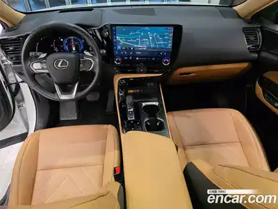 Lexus NX 2023 2.5 вариатор в Москве № 766991, миниатюра 7