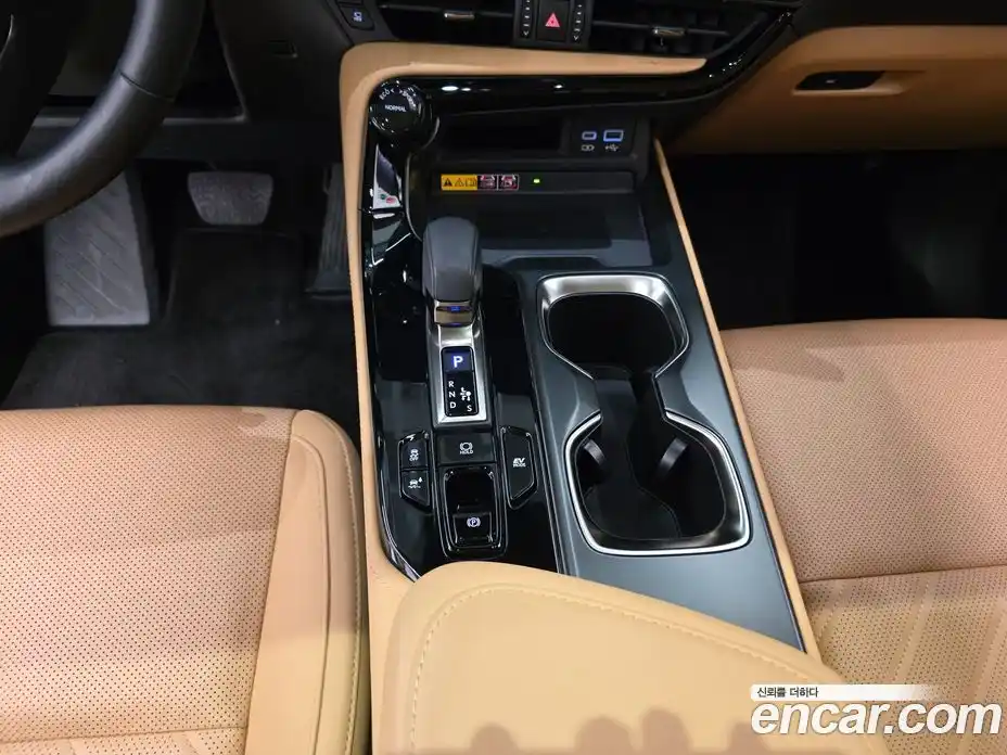 Lexus NX 2023 2.5 вариатор в Москве № 766991, фото 9