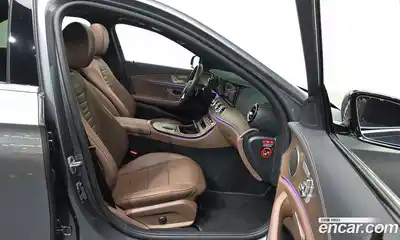 Mercedes-Benz E-Class 2021 2.0 гидро, миниатюра 11