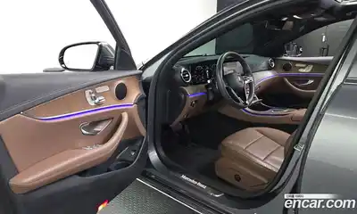 Mercedes-Benz E-Class 2021 2.0 гидро, миниатюра 10