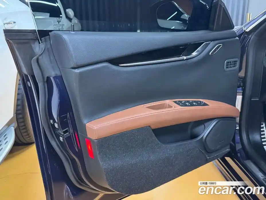 Maserati Ghibli 2019 3.0 гидро в Москве № 803356, фото 13