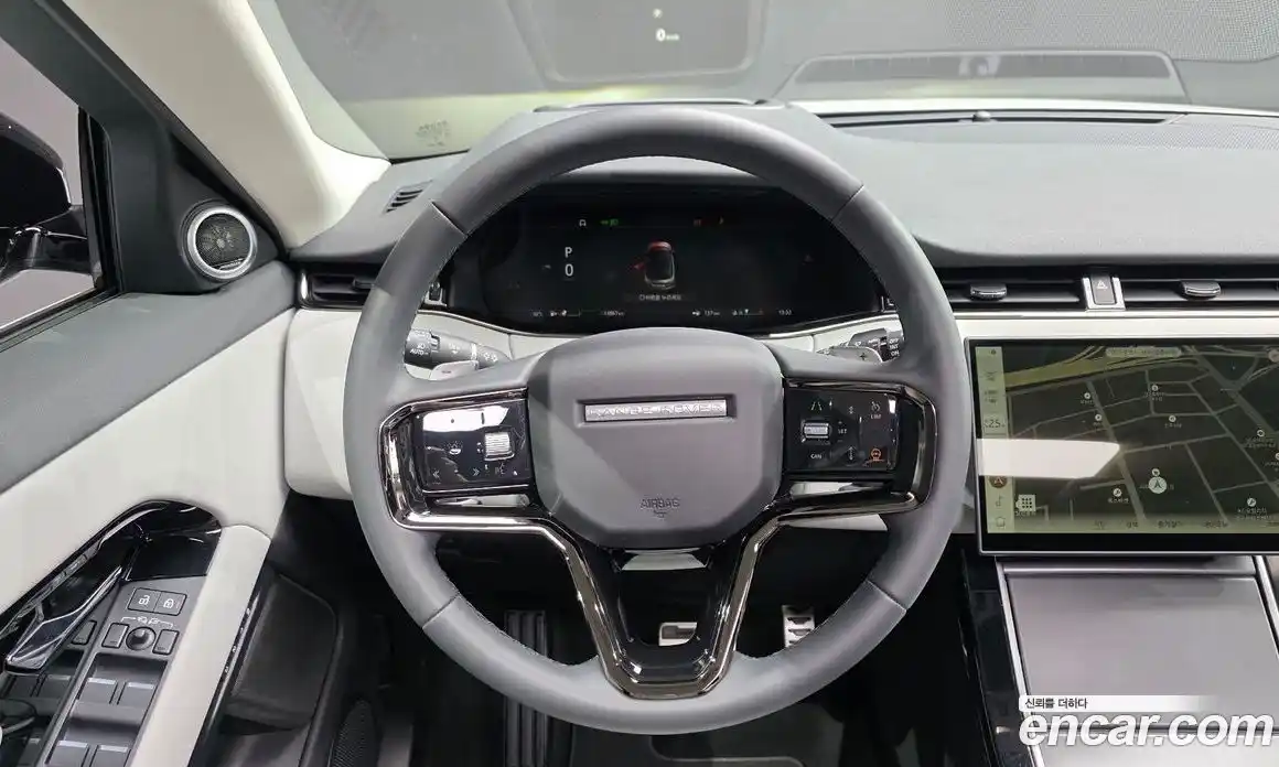 Land Rover Range-Rover Evoque 2024 2.0 гидро в Москве № 824684, фото 13