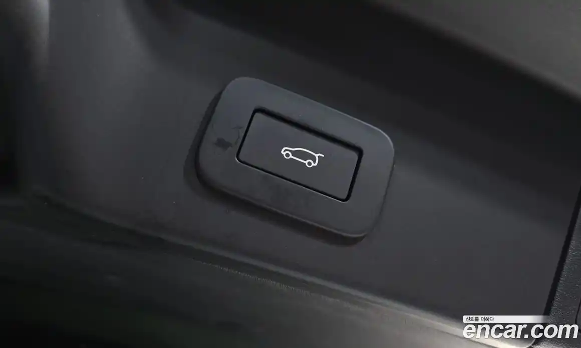 Land Rover Range-Rover Evoque 2024 2.0 гидро в Москве № 824684, фото 19