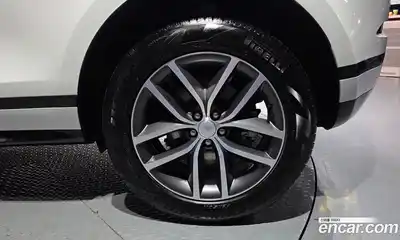Land Rover Range-Rover Evoque 2024 2.0 гидро в Москве № 824684, миниатюра 5