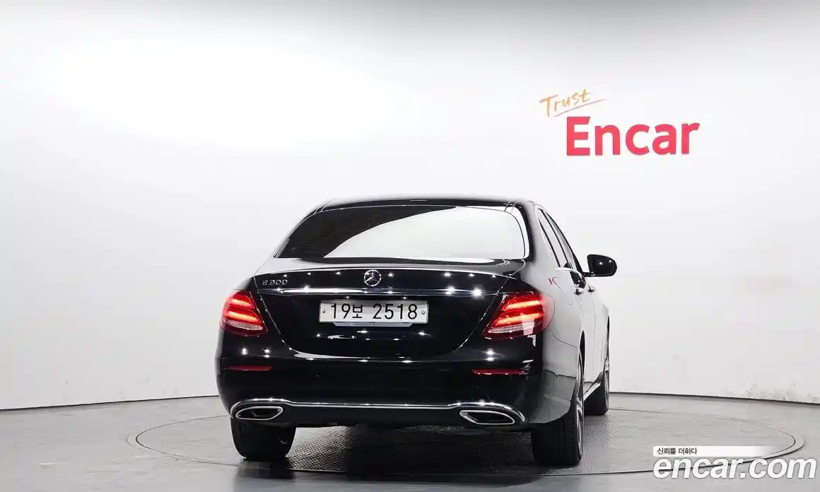 Mercedes-Benz E-Class 2018 2.0 гидро в Москве № 859429, фото 4