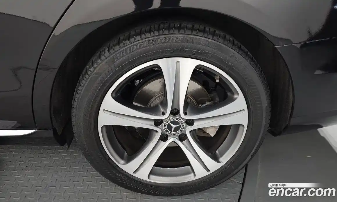 Mercedes-Benz E-Class 2018 2.0 гидро в Москве № 859429, фото 5