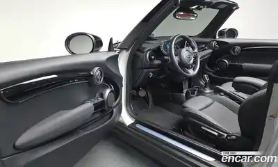 Mini Cooper Convertible 2024 1.5 гидро в Москве № 861422, миниатюра 11