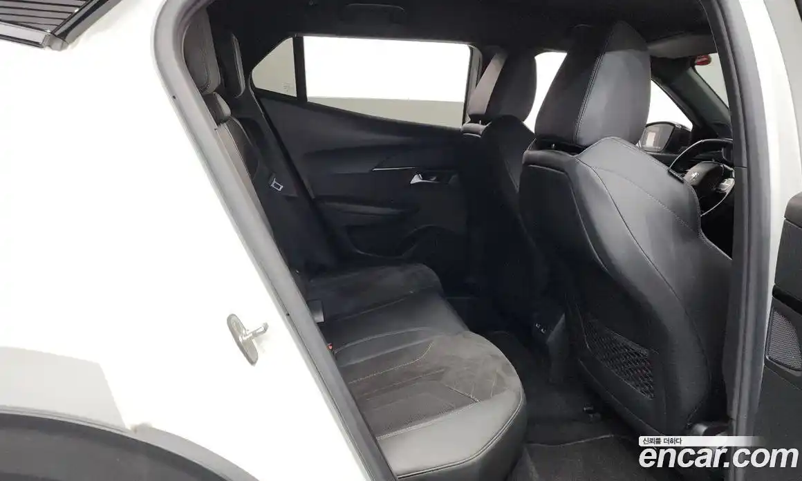 Peugeot 2008 2020 1.5 гидро в Москве № 897406, фото 12