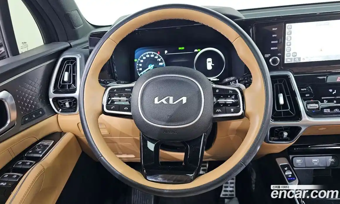 Kia Sorento 2022 1.6 Автомат в Москве № 929503, фото 13