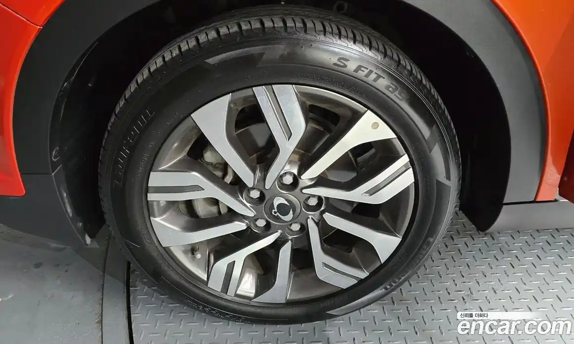 SsangYong TIBOLI 2018 1.6 Автомат в Москве № 932128, фото 5