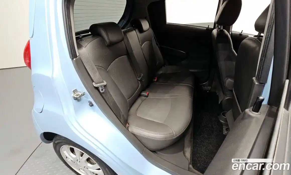 Chevrolet Spark 2014 1.0 Автомат в Москве № 934646, фото 12