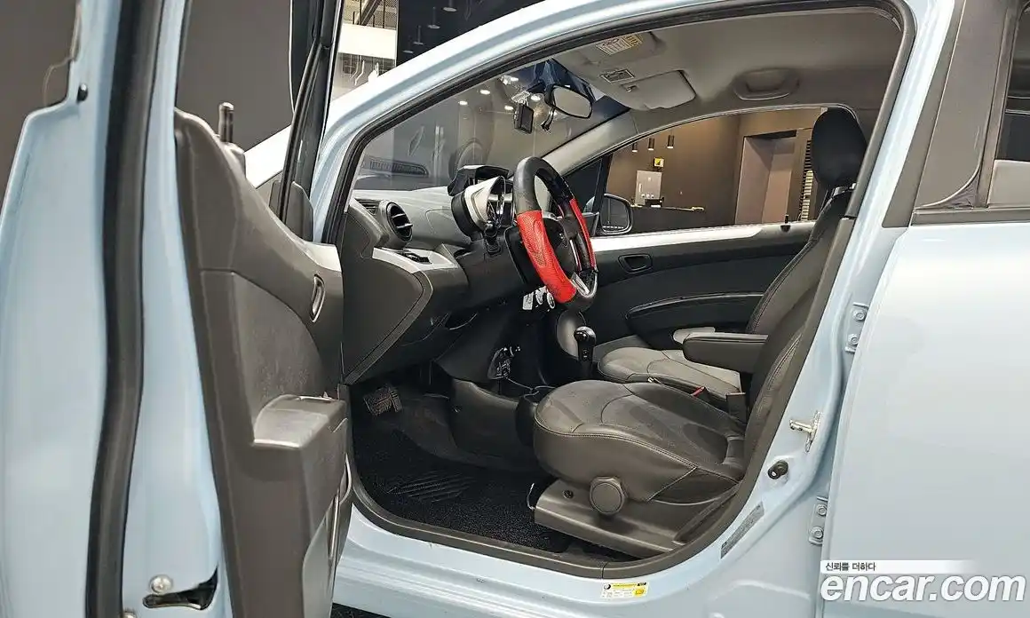 Chevrolet Spark 2014 1.0 Автомат в Москве № 934646, фото 10