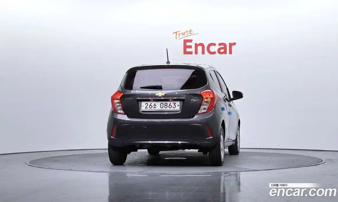 Chevrolet Spark 2016 1.0 Автомат в Москве № 935330, фото 4