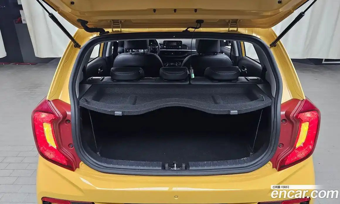 Kia Morning 2021 1.0 Автомат в Москве № 972432, фото 20