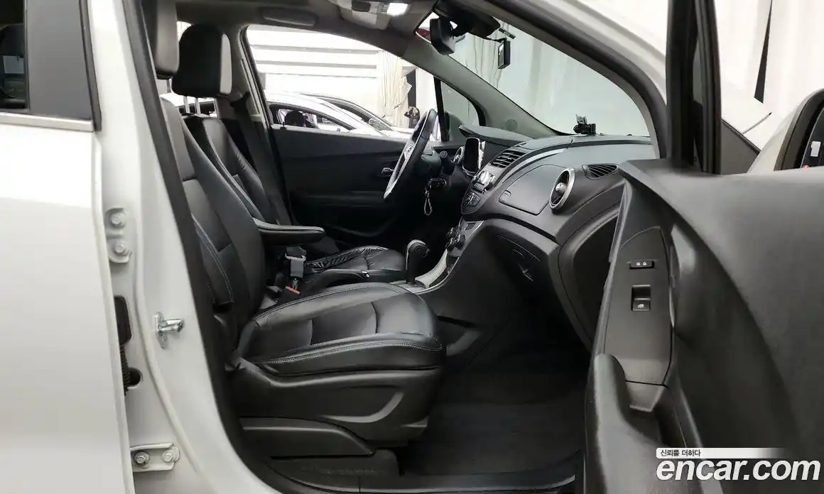 Chevrolet Trax 2014 1.4 Автомат в Москве № 974241, фото 11