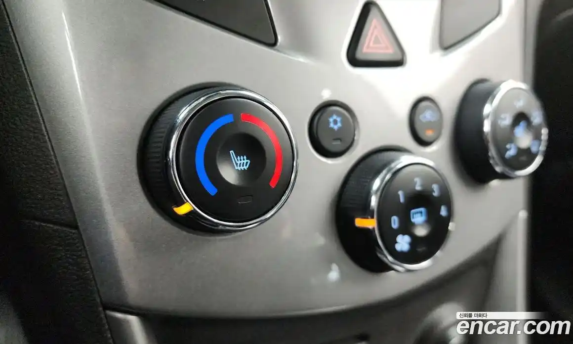 Chevrolet Trax 2014 1.4 Автомат в Москве № 974241, фото 17