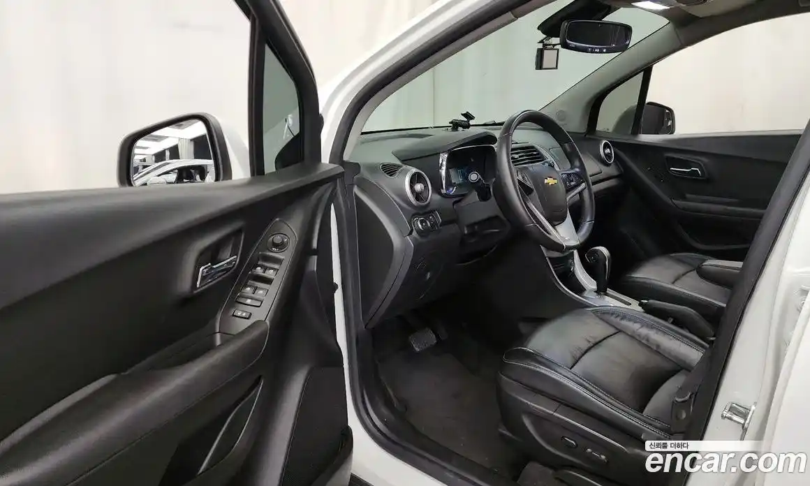 Chevrolet Trax 2014 1.4 Автомат в Москве № 974241, фото 10