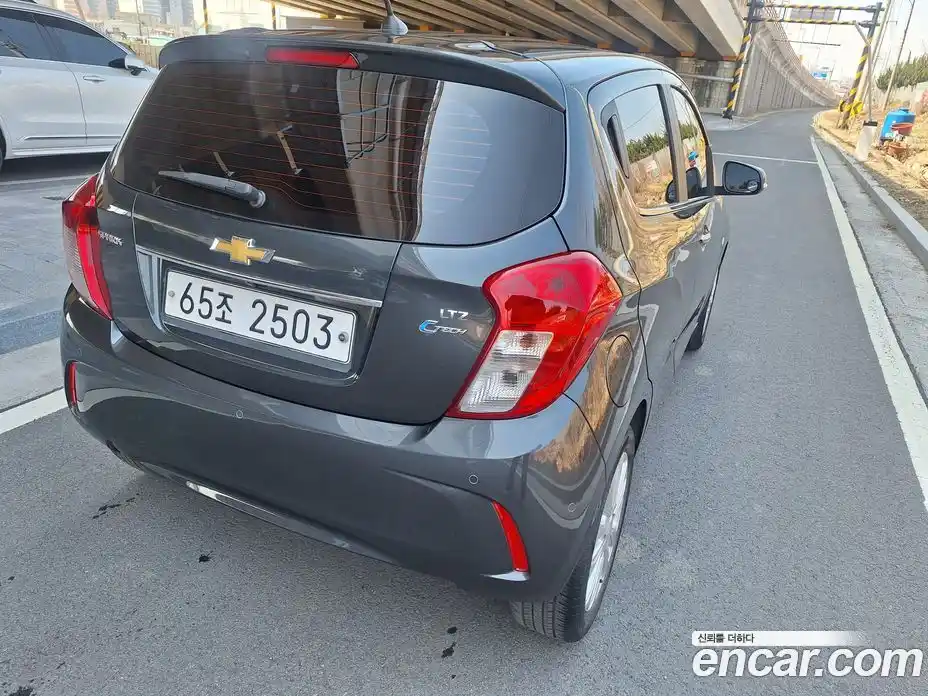 Chevrolet Spark 2018 1.0 Автомат в Москве № 975143, фото 6