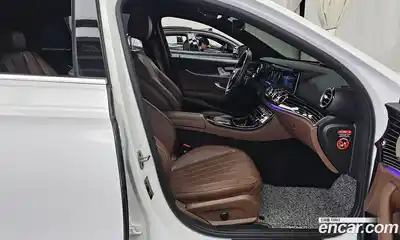 Mercedes-Benz E-Class 2023 3.0 гидро в Москве № 1005187, миниатюра 11