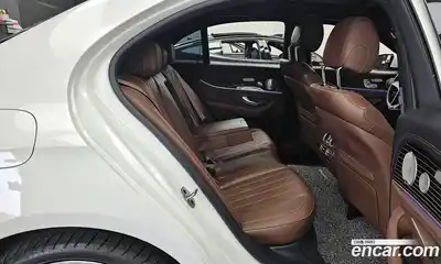 Mercedes-Benz E-Class 2023 3.0 гидро в Москве № 1005187, миниатюра 12