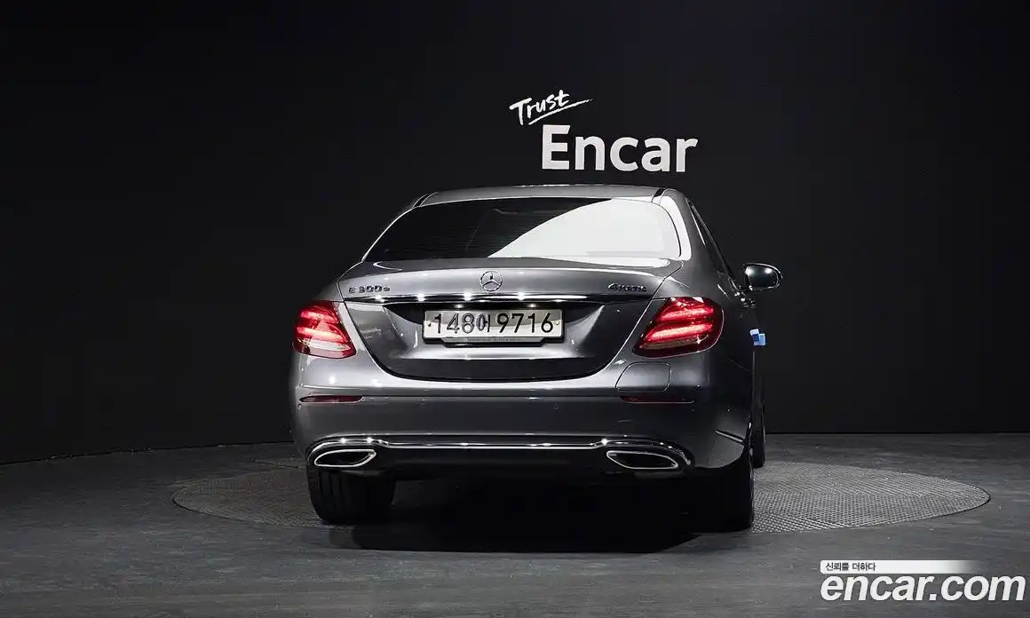 Mercedes-Benz E-Class 2020 2.0 гидро, фото 3