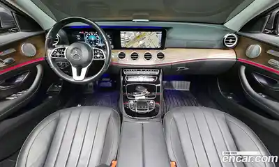 Mercedes-Benz E-Class 2020 2.0 гидро, миниатюра 6
