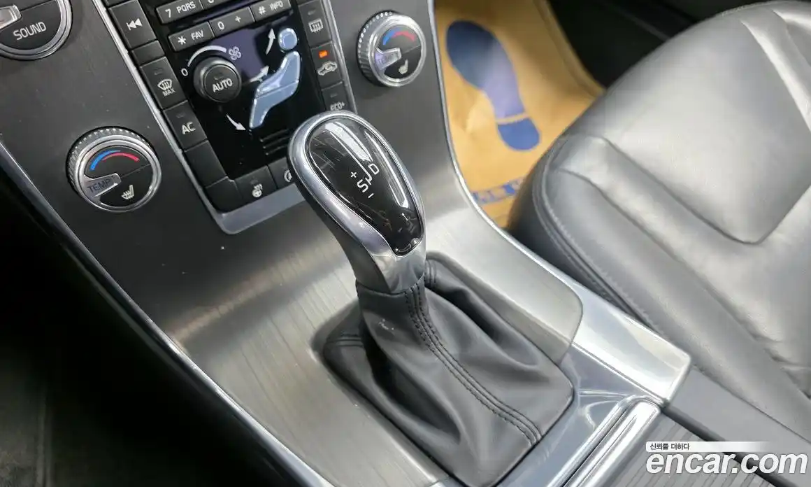 Volvo S60 2016 2.0 гидро в Москве № 1010129, фото 9