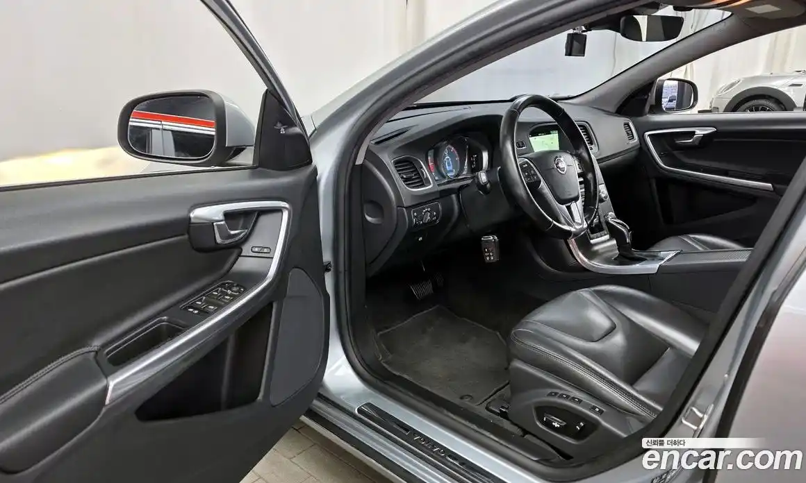 Volvo S60 2016 2.0 гидро в Москве № 1010129, фото 10