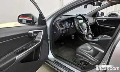 Volvo S60 2016 2.0 гидро в Москве № 1010129, миниатюра 10