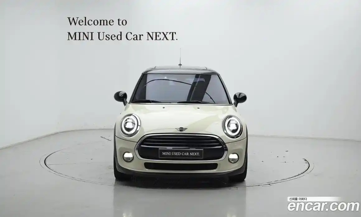 Mini Cooper 2018 1.5 гидро в Москве № 1013699, фото 3