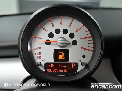 Mini Cooper 2013 1.6 гидро в Москве № 1014130, миниатюра 8
