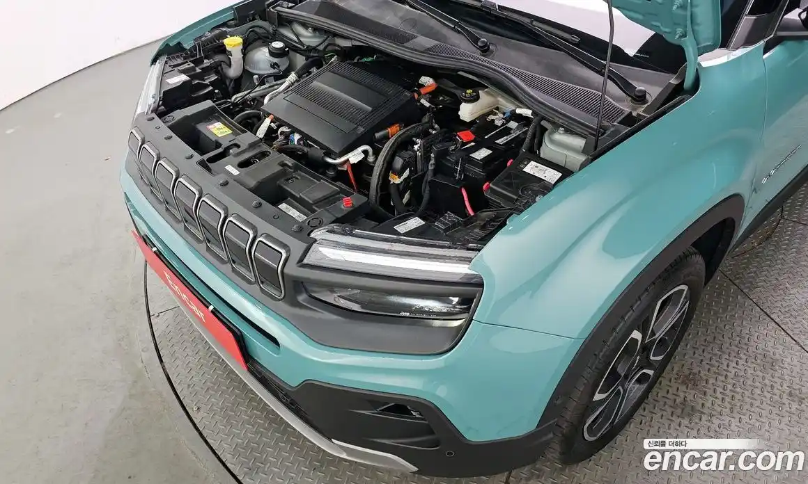 Jeep Avenger 2024 0.1 гидро в Москве № 1014835, фото 6