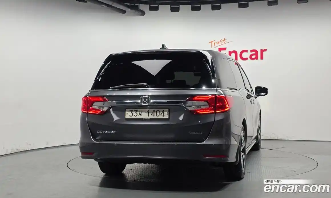 Honda Odyssey 2018 3.5 гидро в Москве № 1015365, фото 4