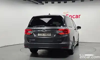 Honda Odyssey 2018 3.5 гидро в Москве № 1015365, миниатюра 4
